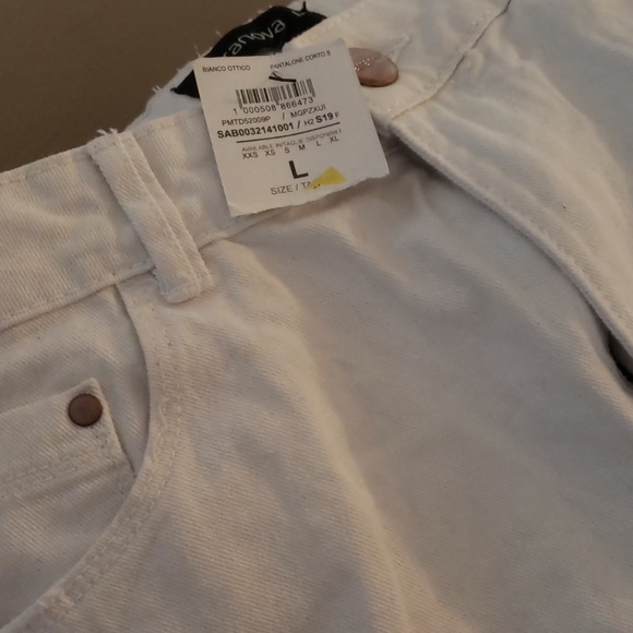 Short - Picture 2 of 4